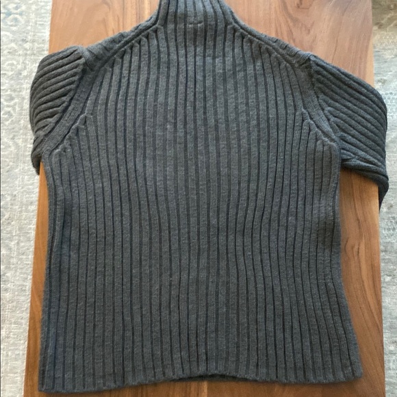 Gap Gray Ribbed Sweater M - Picture 2 of 3